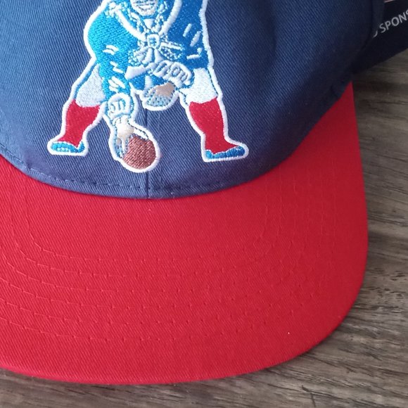 Budweiser Sponsor of NFL Ball Cap Hat Sports Golf Baseball Adjustable Red & Blue - Picture 2 of 4